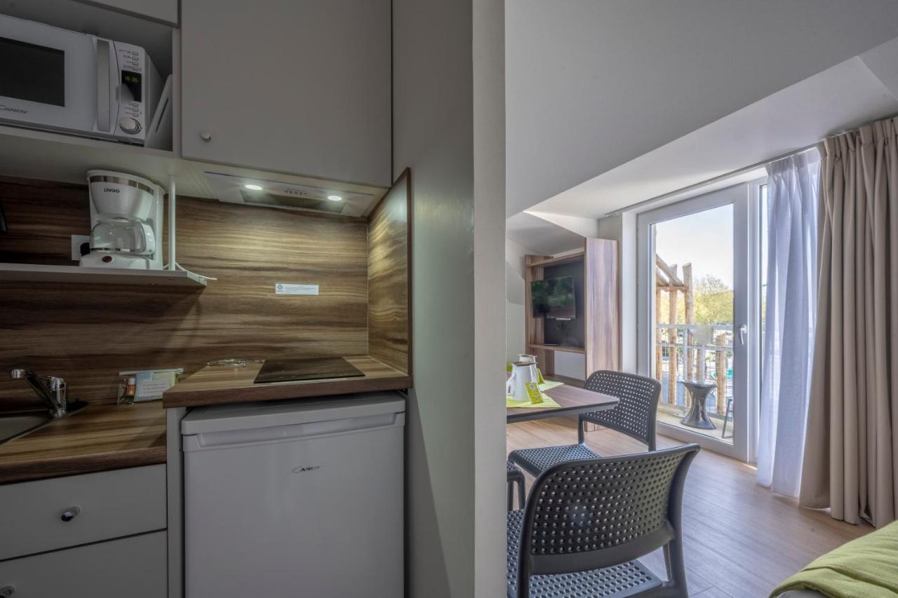 Athome Residence Et Spa Ла-Рошель Экстерьер фото